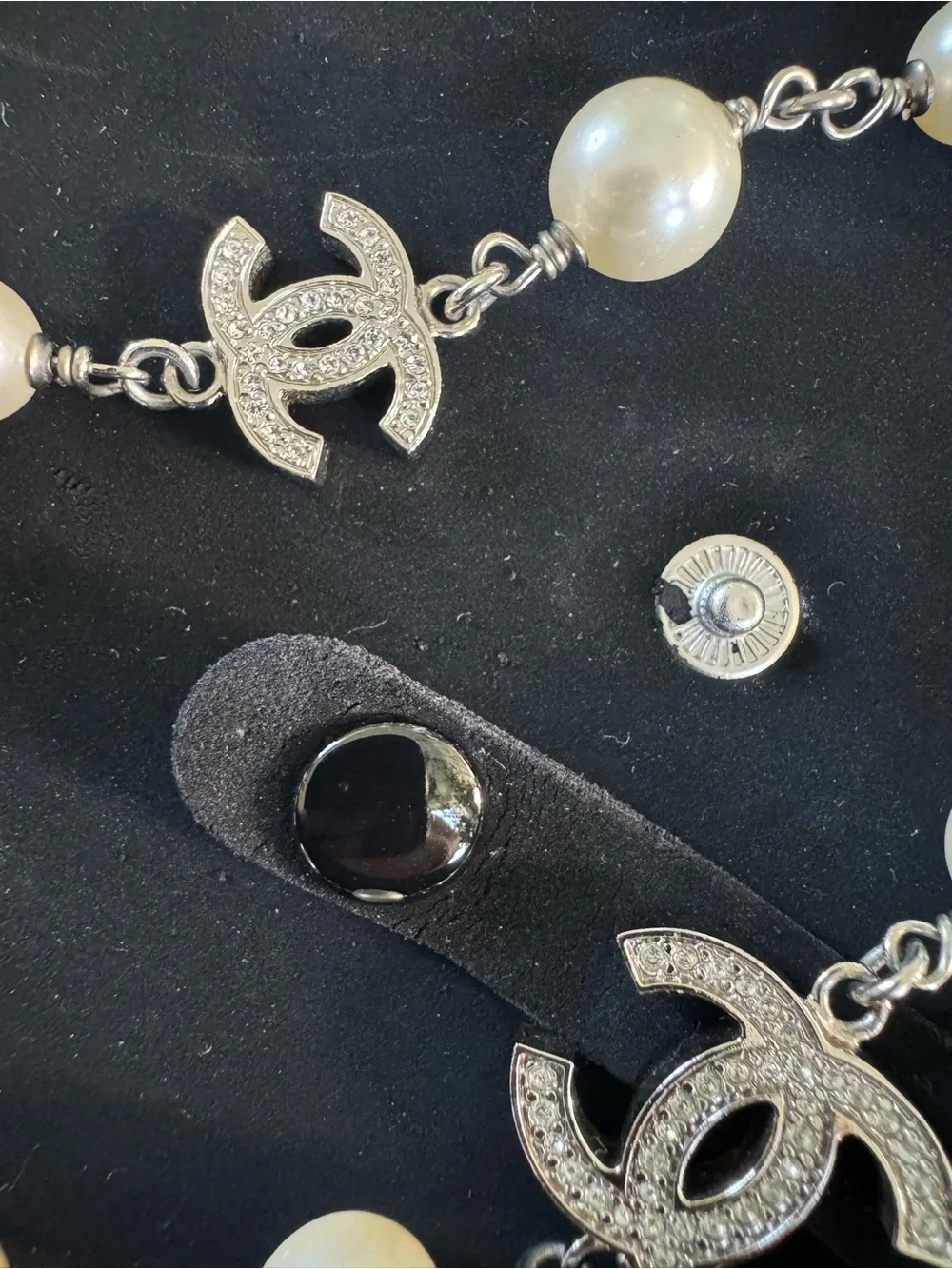 CHANEL long chain